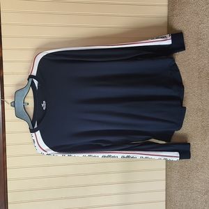 Hollister shirt top Juniors size medium blue white red striped sleeve